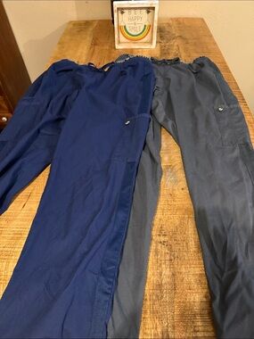 Women’s Cherokee luxe sport scrub pants lot of 2! Navy and Charcoal